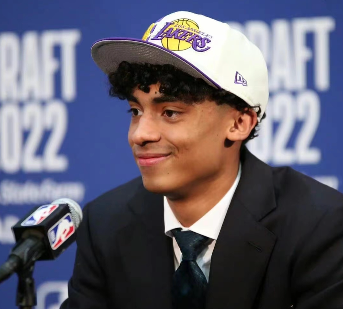 yy易游网站赛地聚焦——英超清晨热度飙升,印第安纳步行者刷新队史纪录,压力陡增,球探报告显示潜力的简单介绍